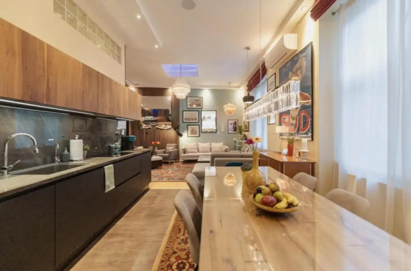 Luxury Apartment By Hi5- The Actor'S Den 부다페스트